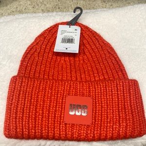 Ugg Chunky Rib Beanie with Logo
